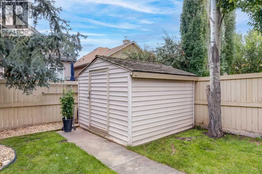 140 EVERGREEN Way SW