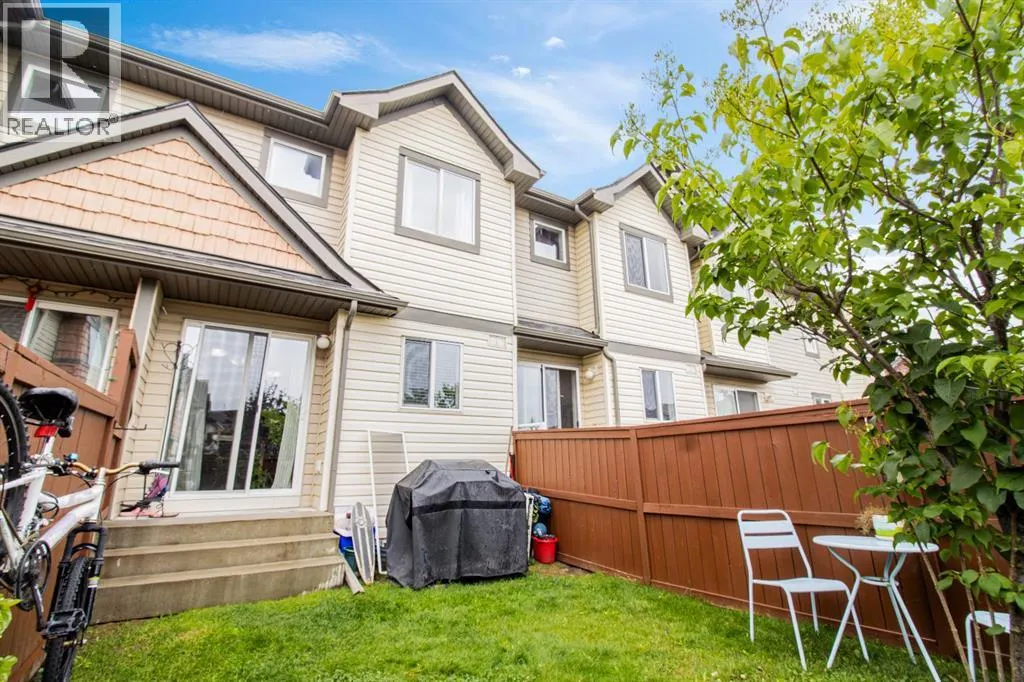 1006, 2445 Kingsland Road SE