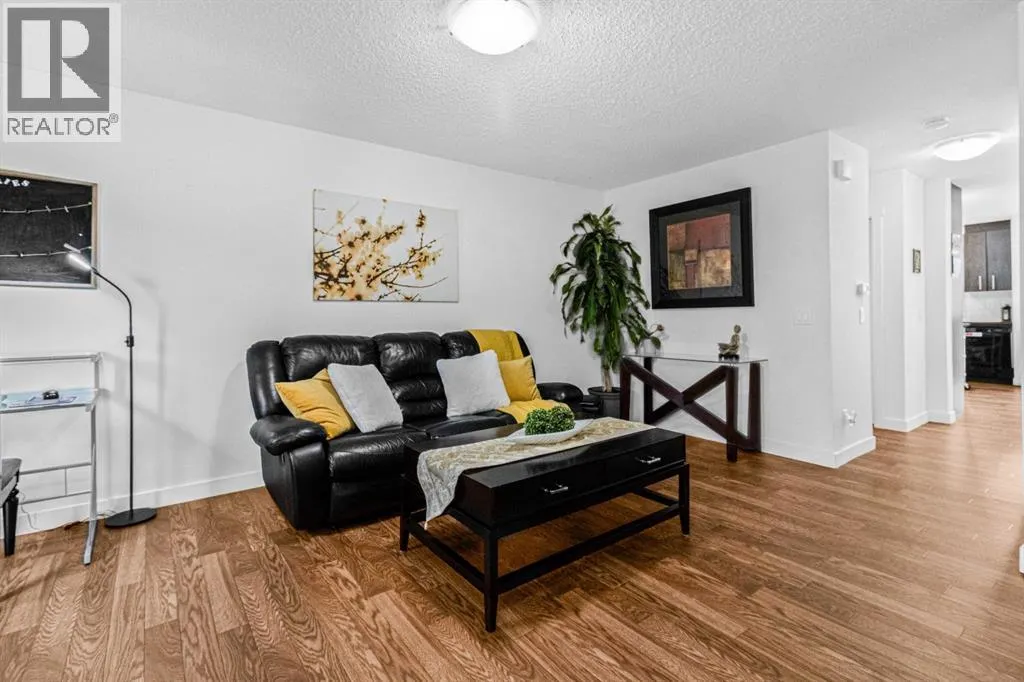 1006, 2445 Kingsland Road SE