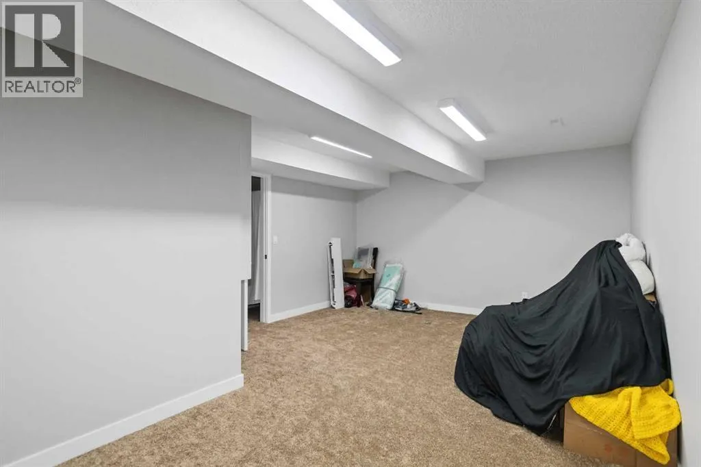 180 Almond Crescent