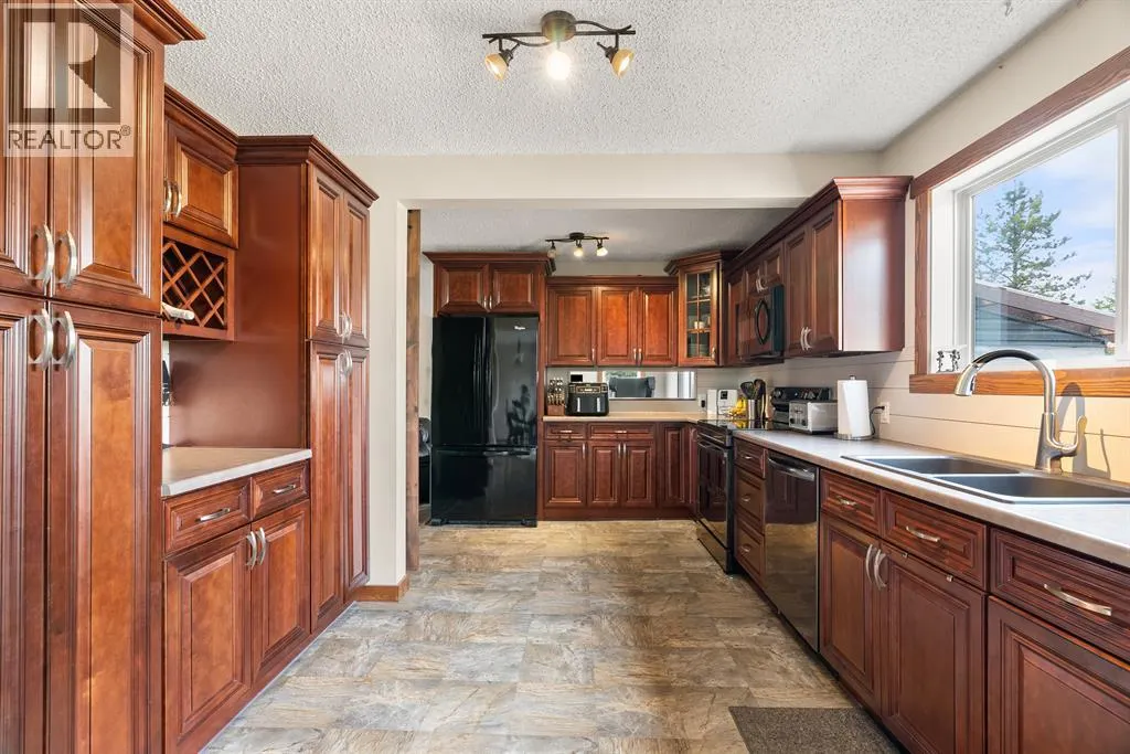 170 Community Lane