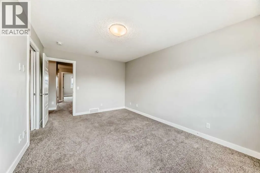 221 Midgrove Mews SW