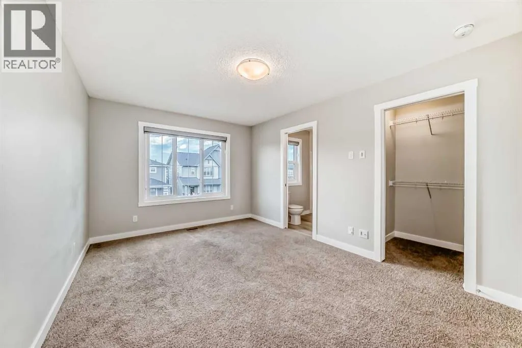 221 Midgrove Mews SW