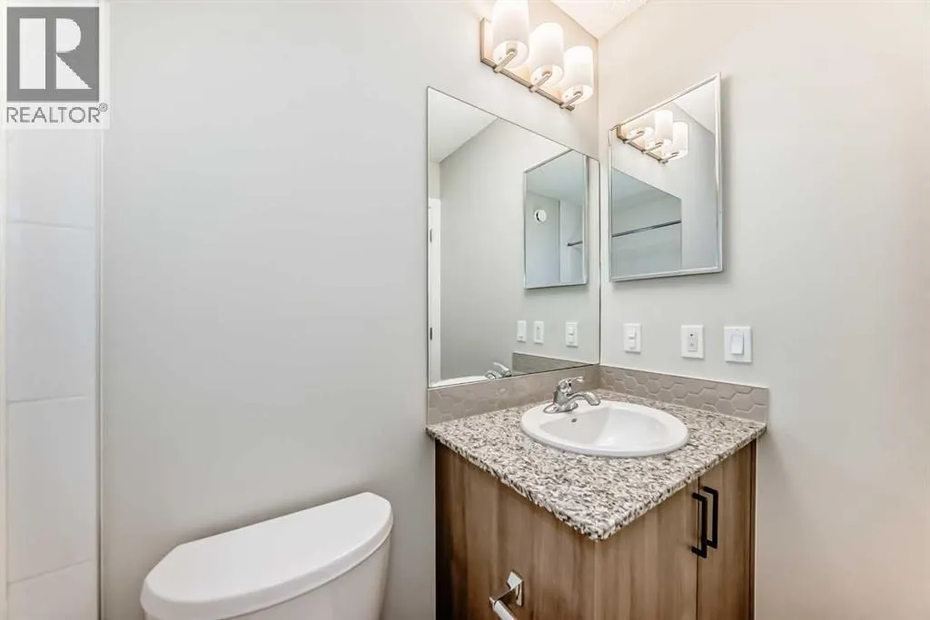 221 Midgrove Mews SW