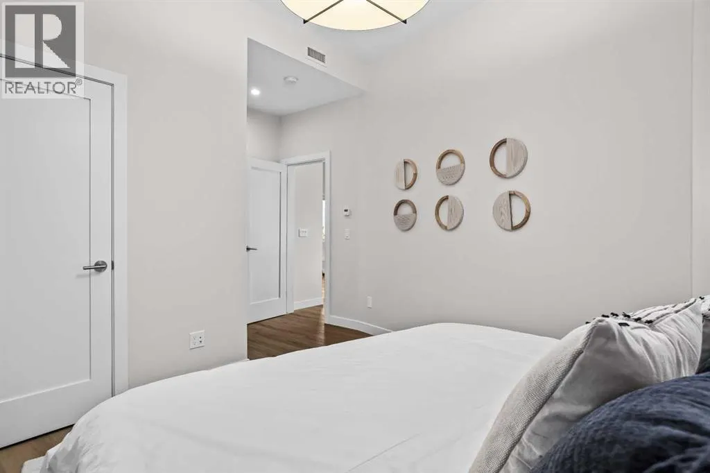101L, 209 Stewart Creek Rise