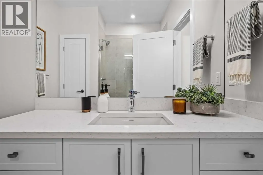 101L, 209 Stewart Creek Rise
