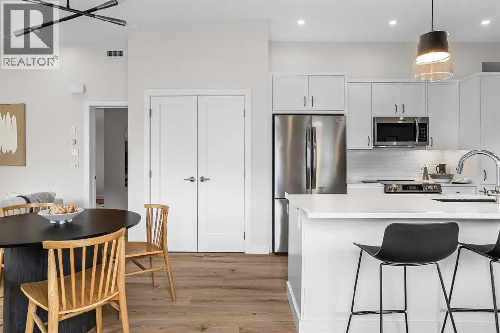 101L, 209 Stewart Creek Rise