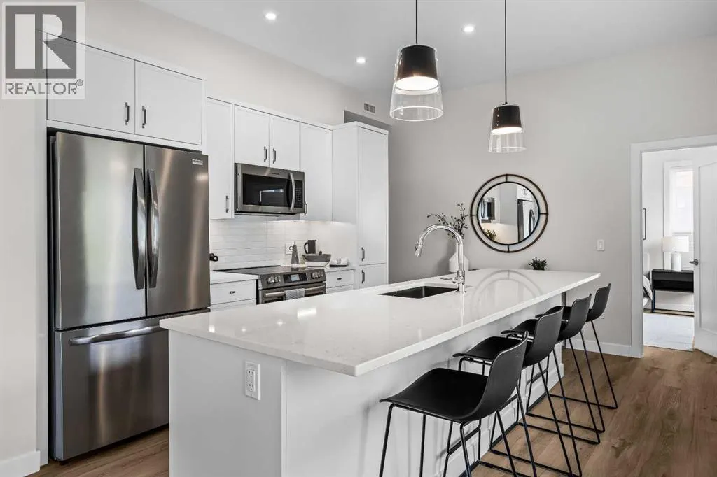 101L, 209 Stewart Creek Rise