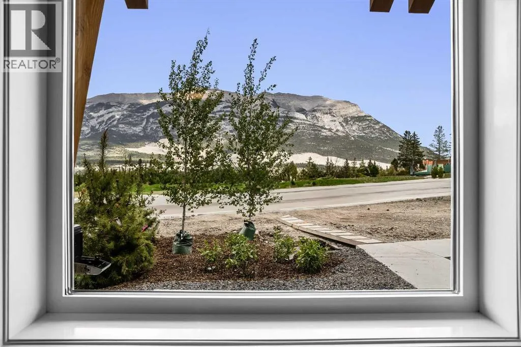101L, 209 Stewart Creek Rise