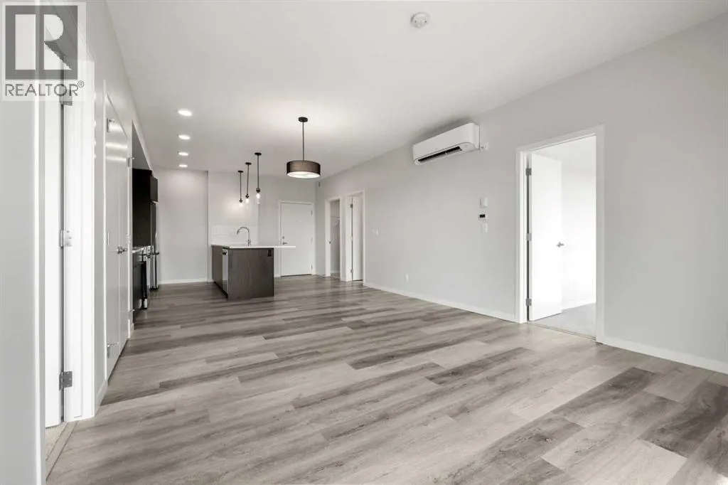 1209, 220 Seton Grove SE