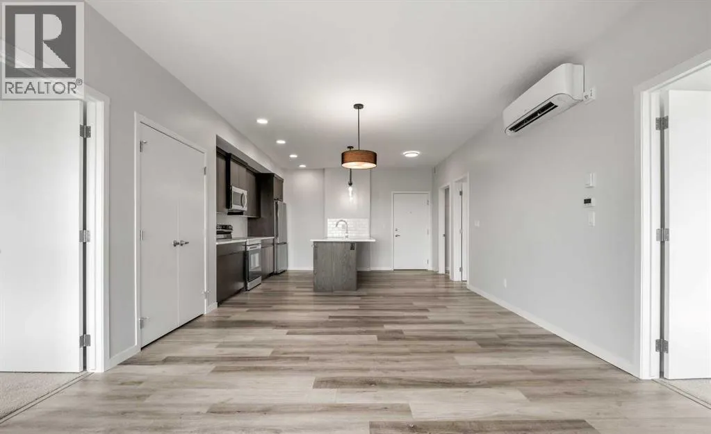 1209, 220 Seton Grove SE