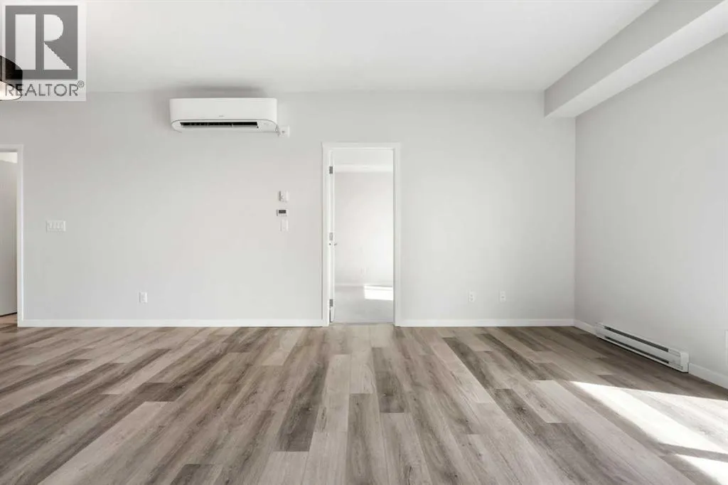 1209, 220 Seton Grove SE