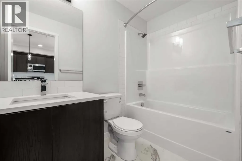 1209, 220 Seton Grove SE