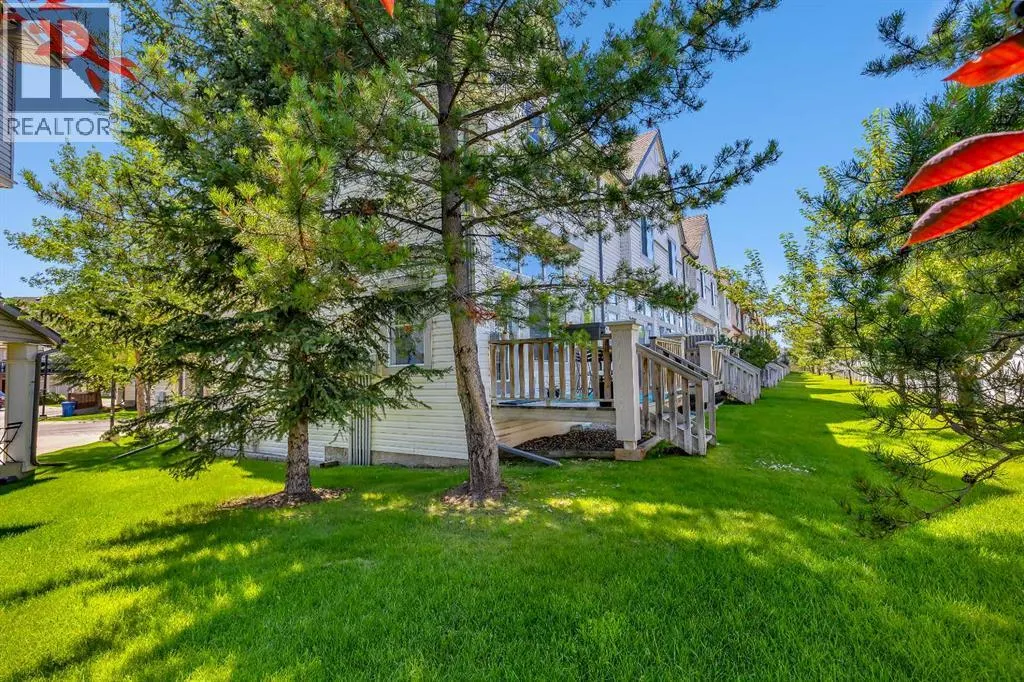 99 Copperfield Court SE