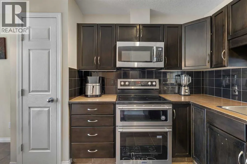 99 Copperfield Court SE