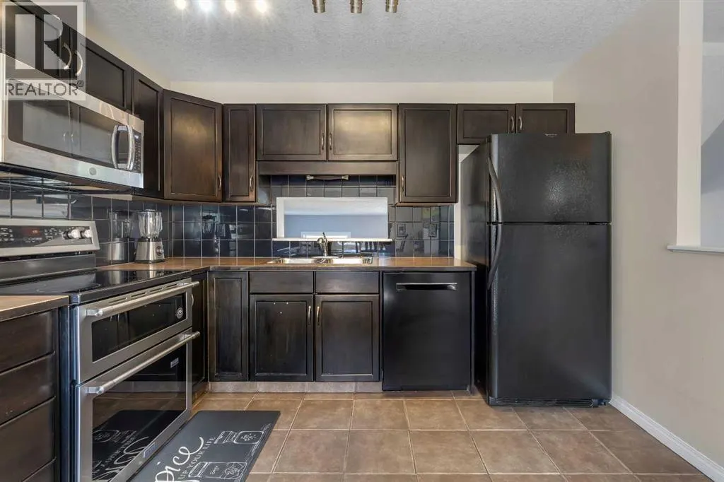 99 Copperfield Court SE