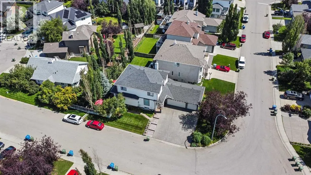 195 Cove Crescent