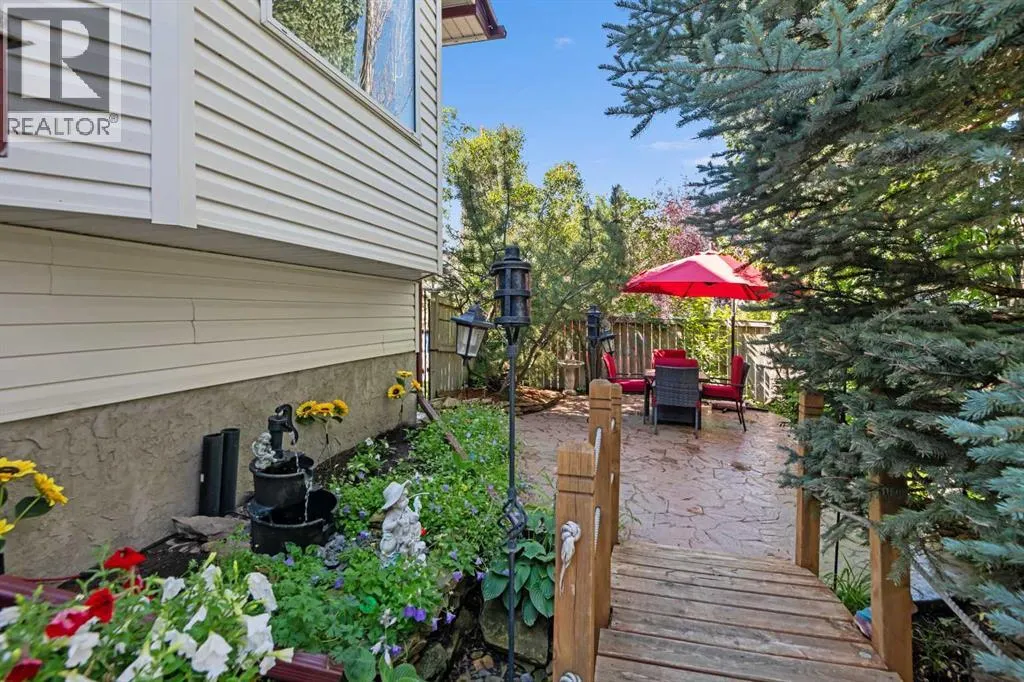 195 Cove Crescent