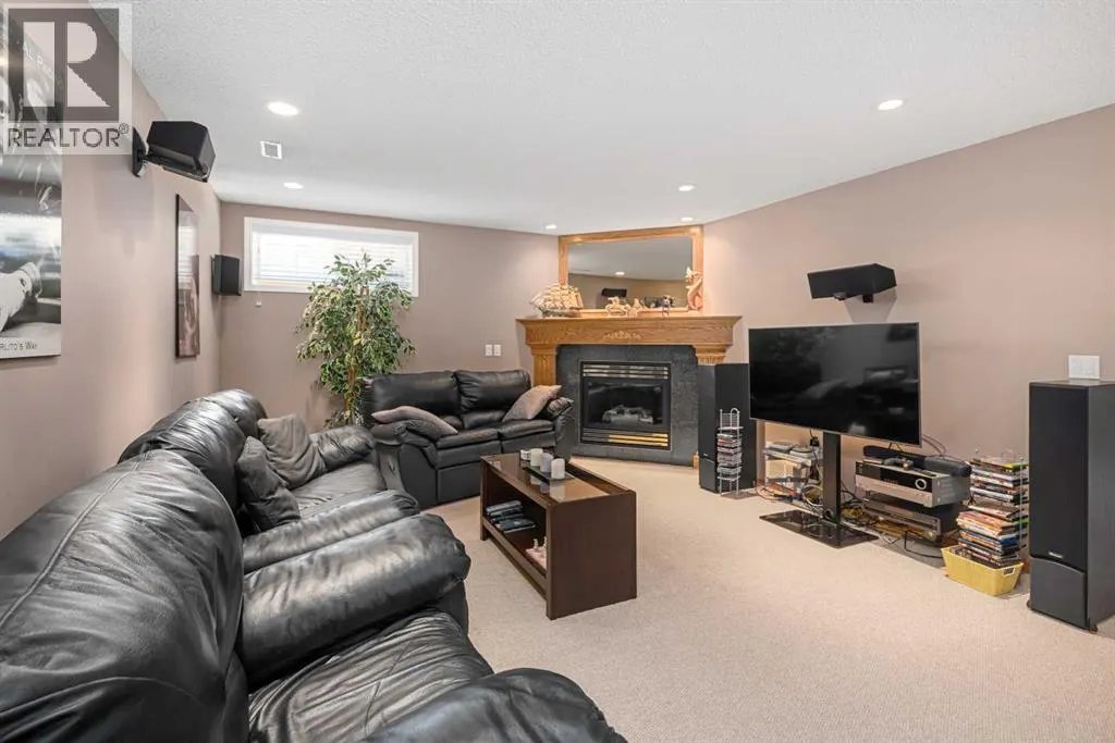 195 Cove Crescent