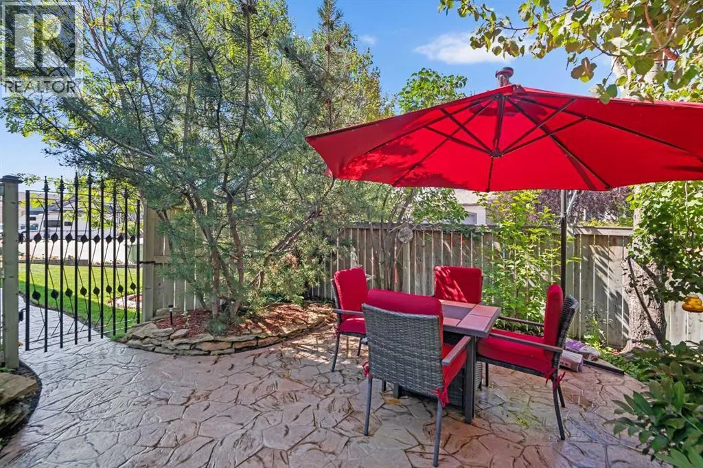 195 Cove Crescent