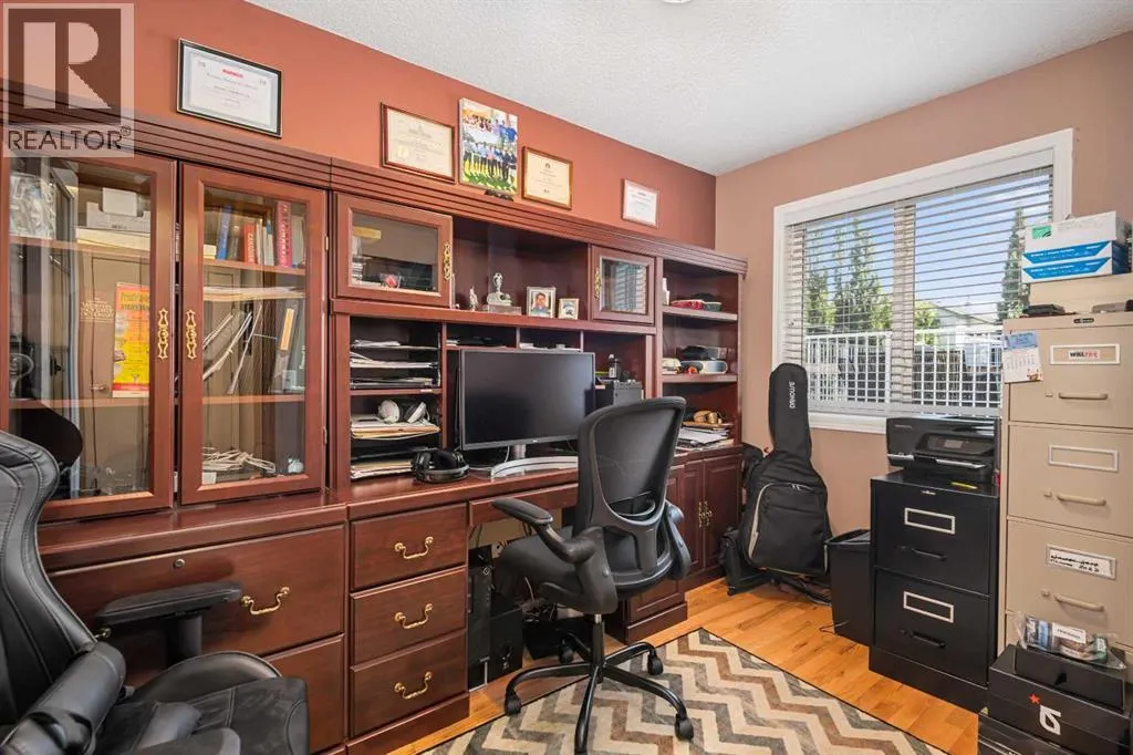 195 Cove Crescent