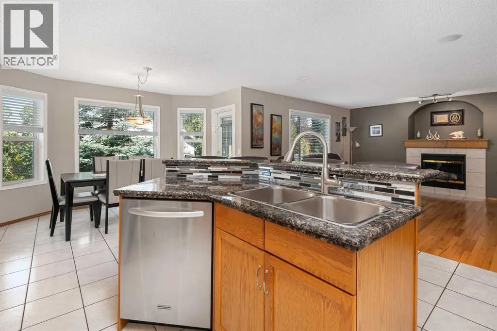 195 Cove Crescent
