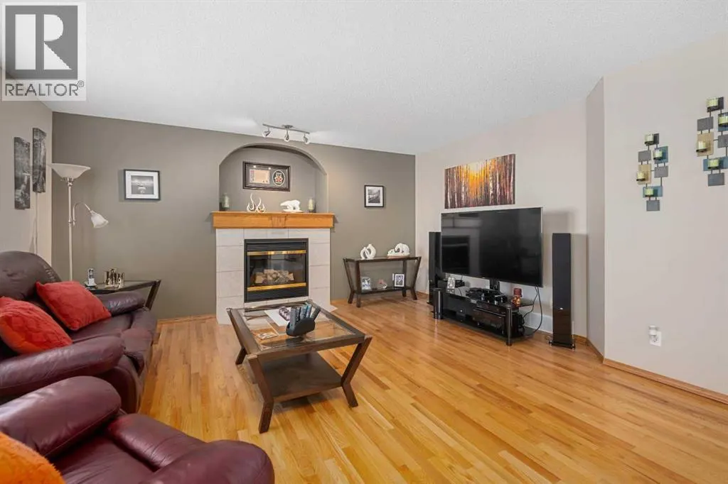 195 Cove Crescent
