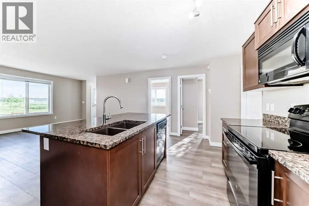 5101, 2781 Chinook Winds Drive SW