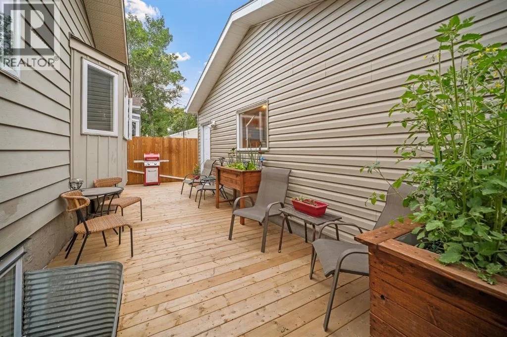 84 Rivervalley Drive SE