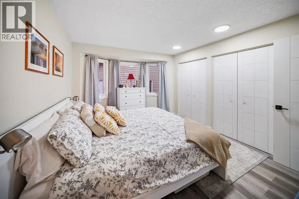 84 Rivervalley Drive SE