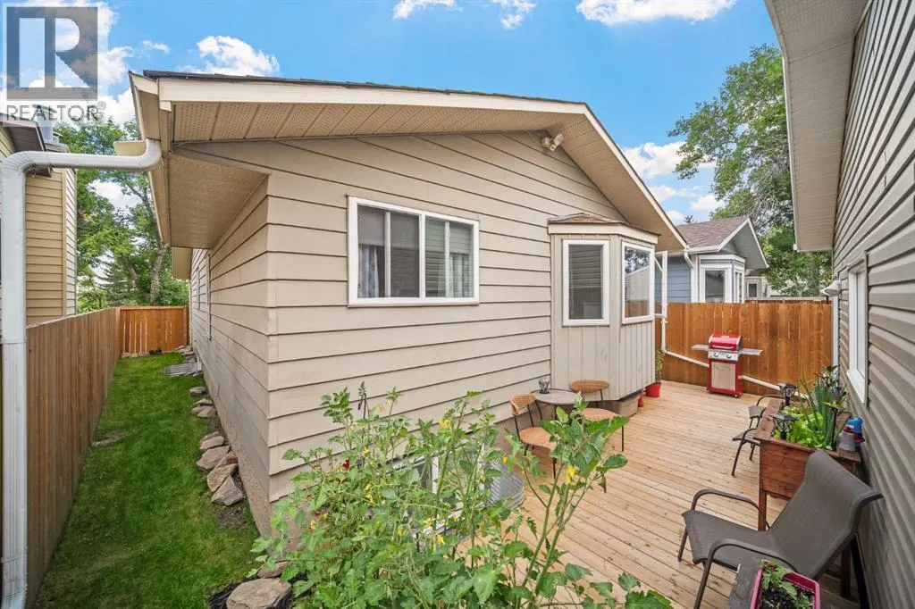 84 Rivervalley Drive SE