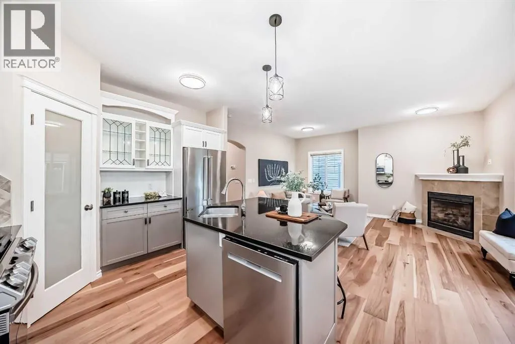 105, 100 Coopers Common SW