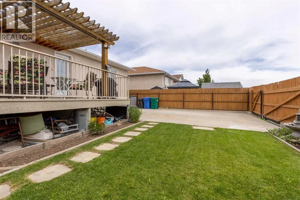 389 Kodiak Boulevard N