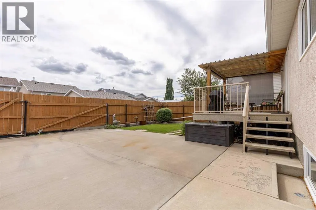 389 Kodiak Boulevard N