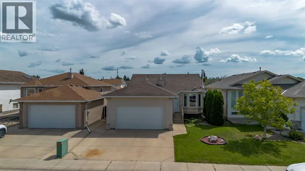 389 Kodiak Boulevard N