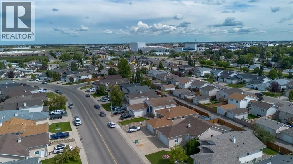 389 Kodiak Boulevard N