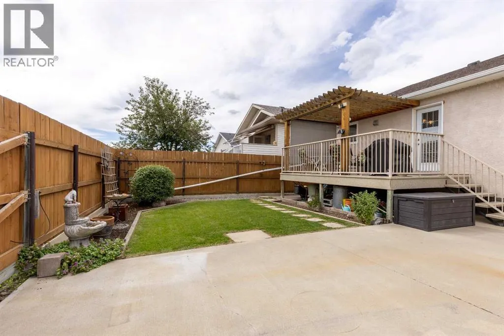 389 Kodiak Boulevard N