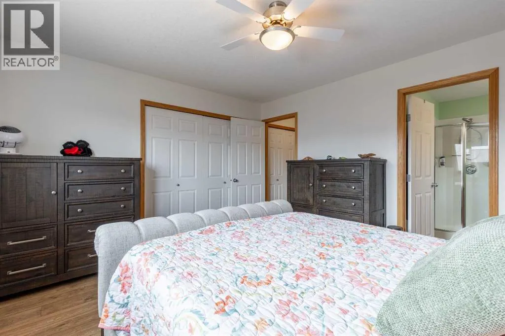 389 Kodiak Boulevard N