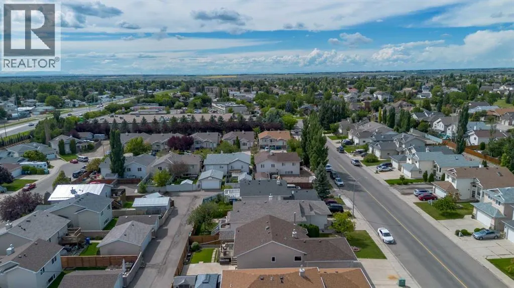 389 Kodiak Boulevard N