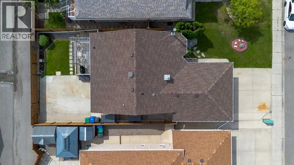 389 Kodiak Boulevard N