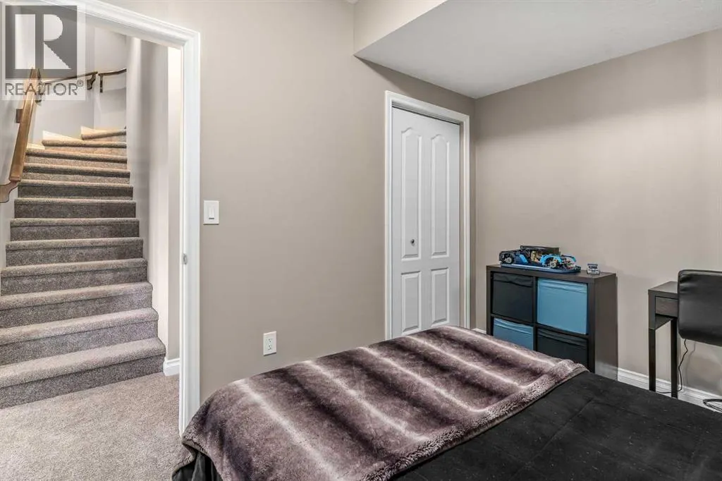 507 Westmount Close