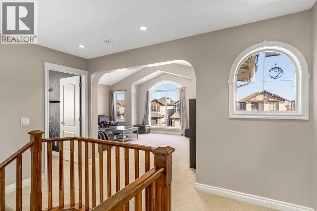 507 Westmount Close