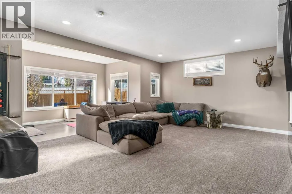 507 Westmount Close