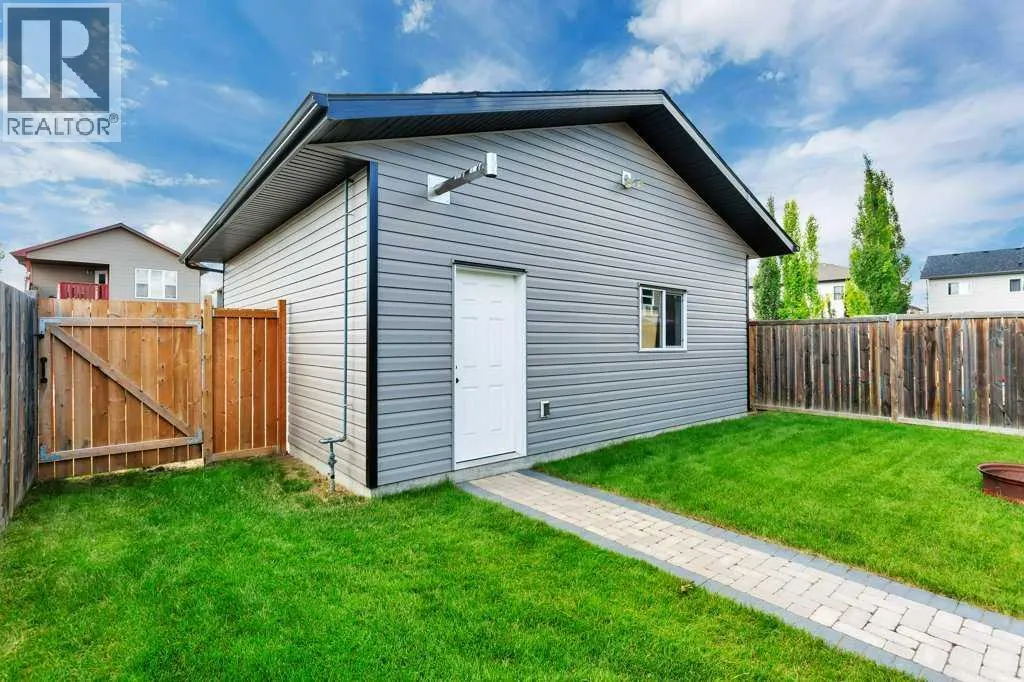 7 Ibbotson Close