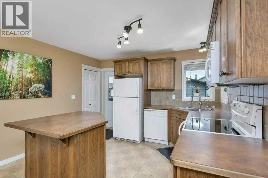 7 Ibbotson Close