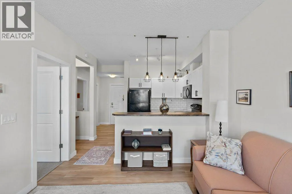 304, 201 Sunset Drive