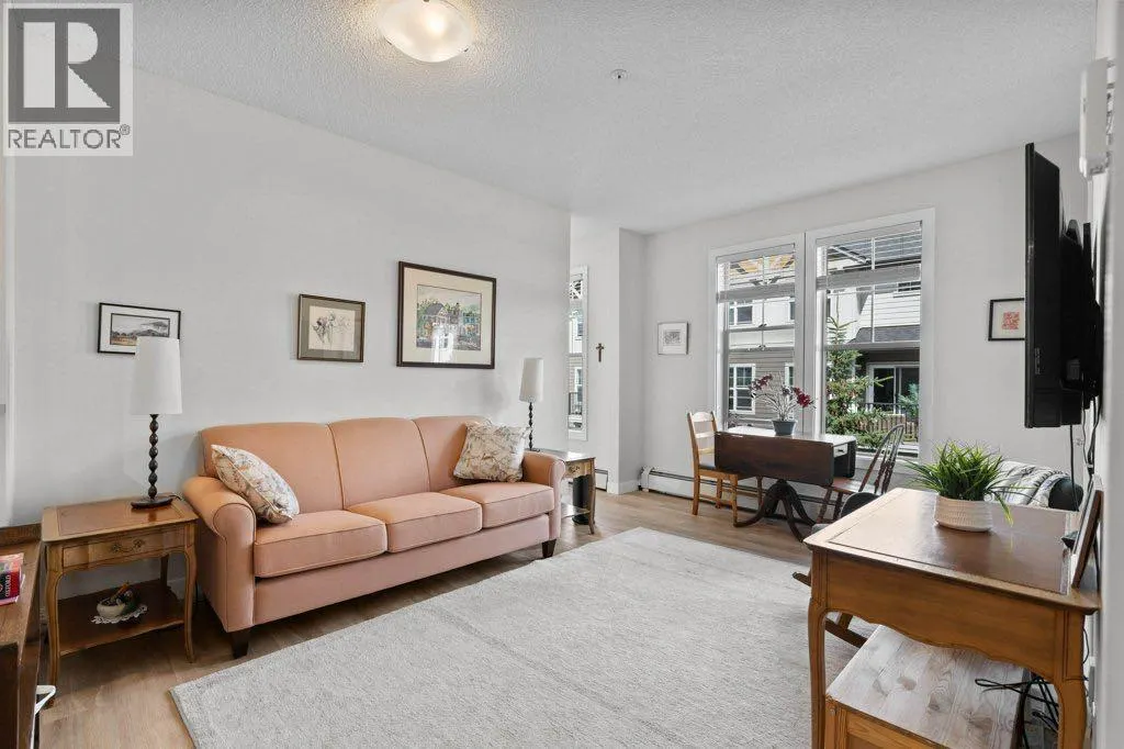 304, 201 Sunset Drive