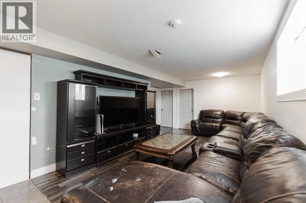 68 Centennial Drive