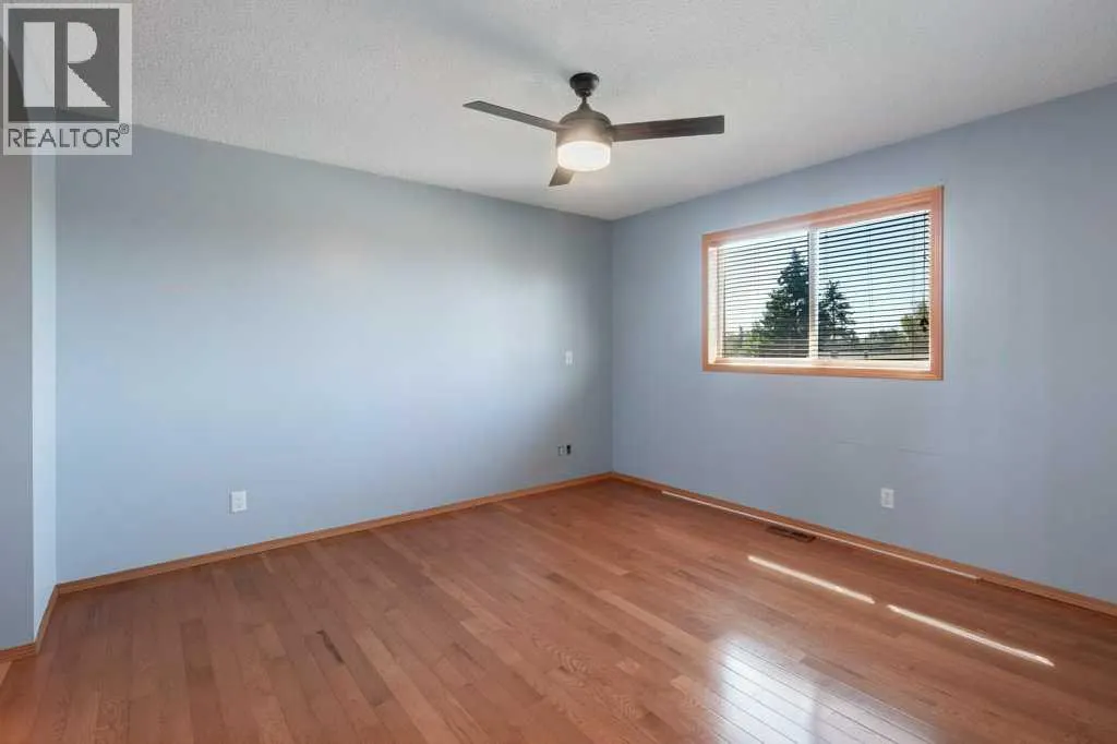 18 Big Springs Mews SE