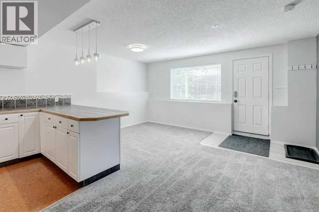 18 Big Springs Mews SE